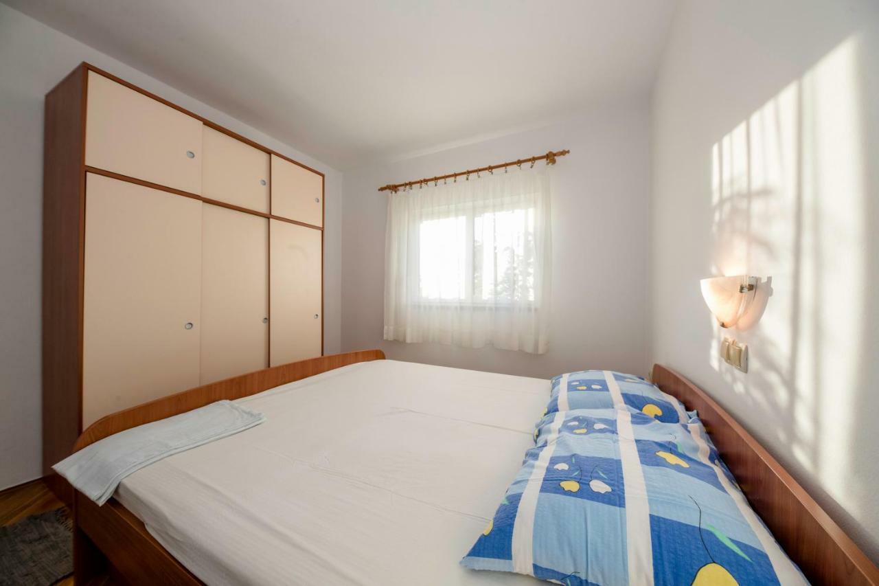 Appartement Kuca Leonora à Banjol Extérieur photo