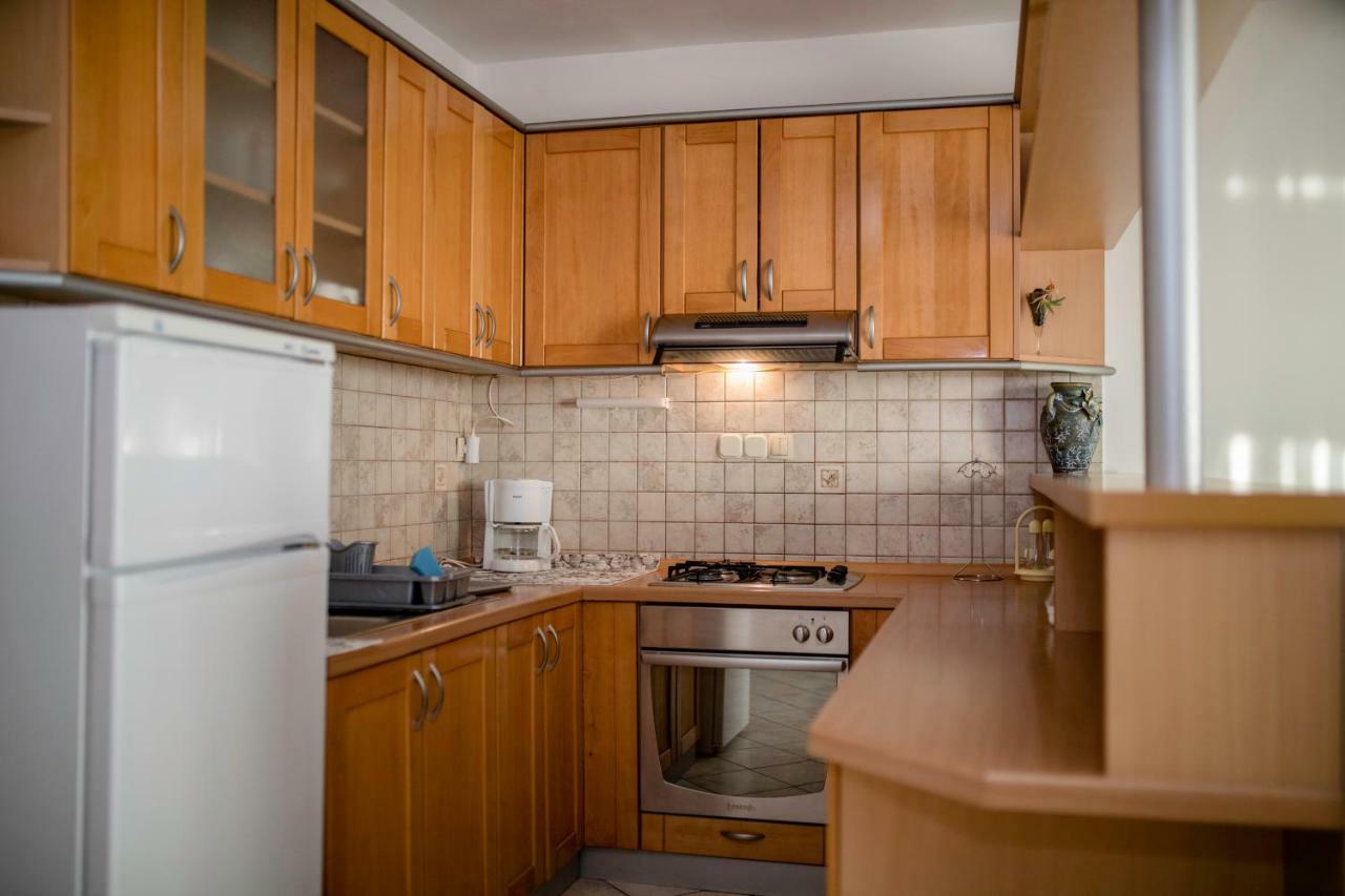 Appartement Kuca Leonora à Banjol Extérieur photo