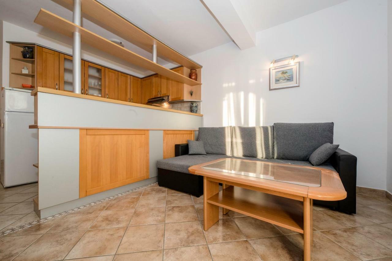 Appartement Kuca Leonora à Banjol Extérieur photo
