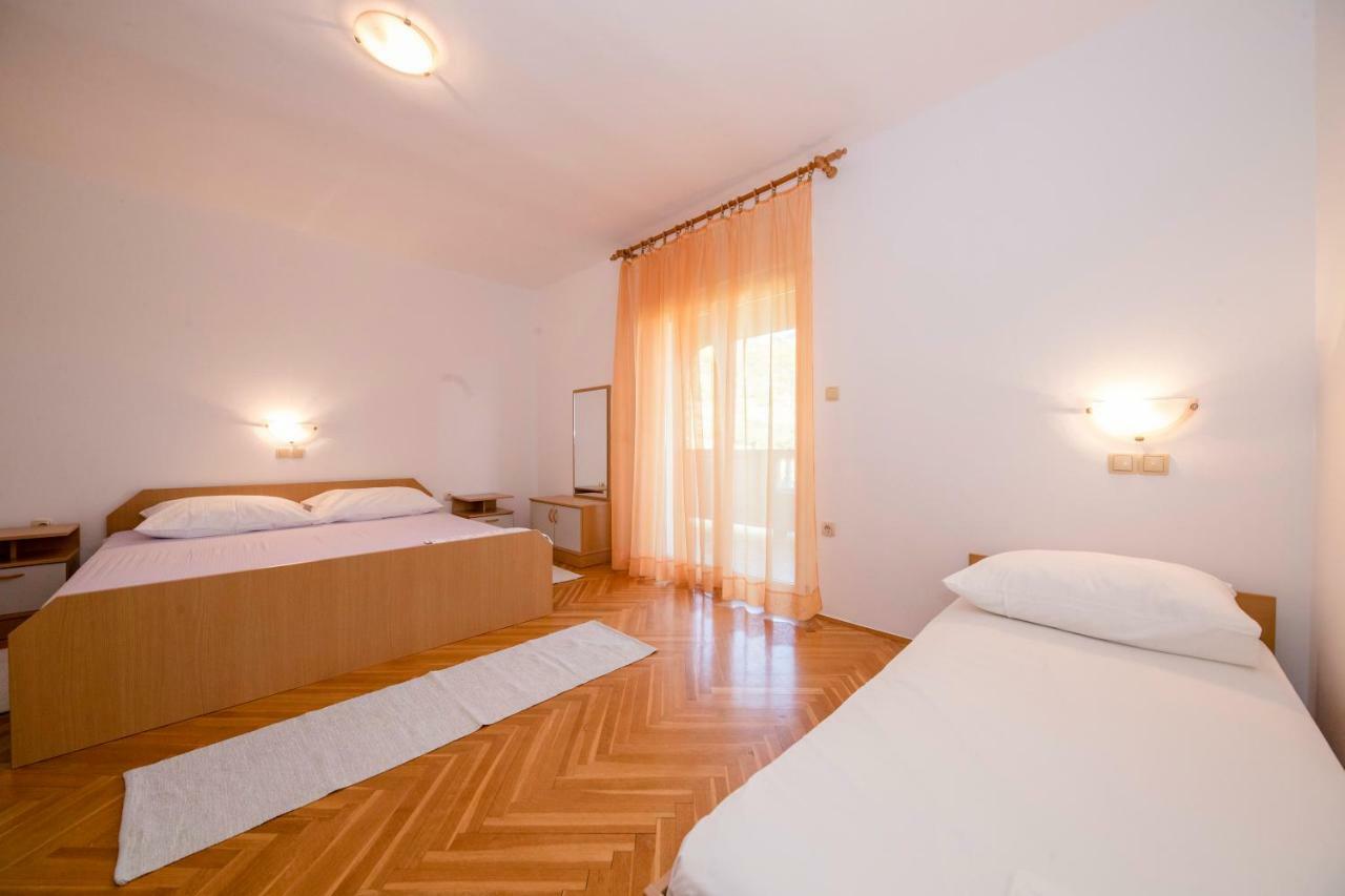Appartement Kuca Leonora à Banjol Extérieur photo